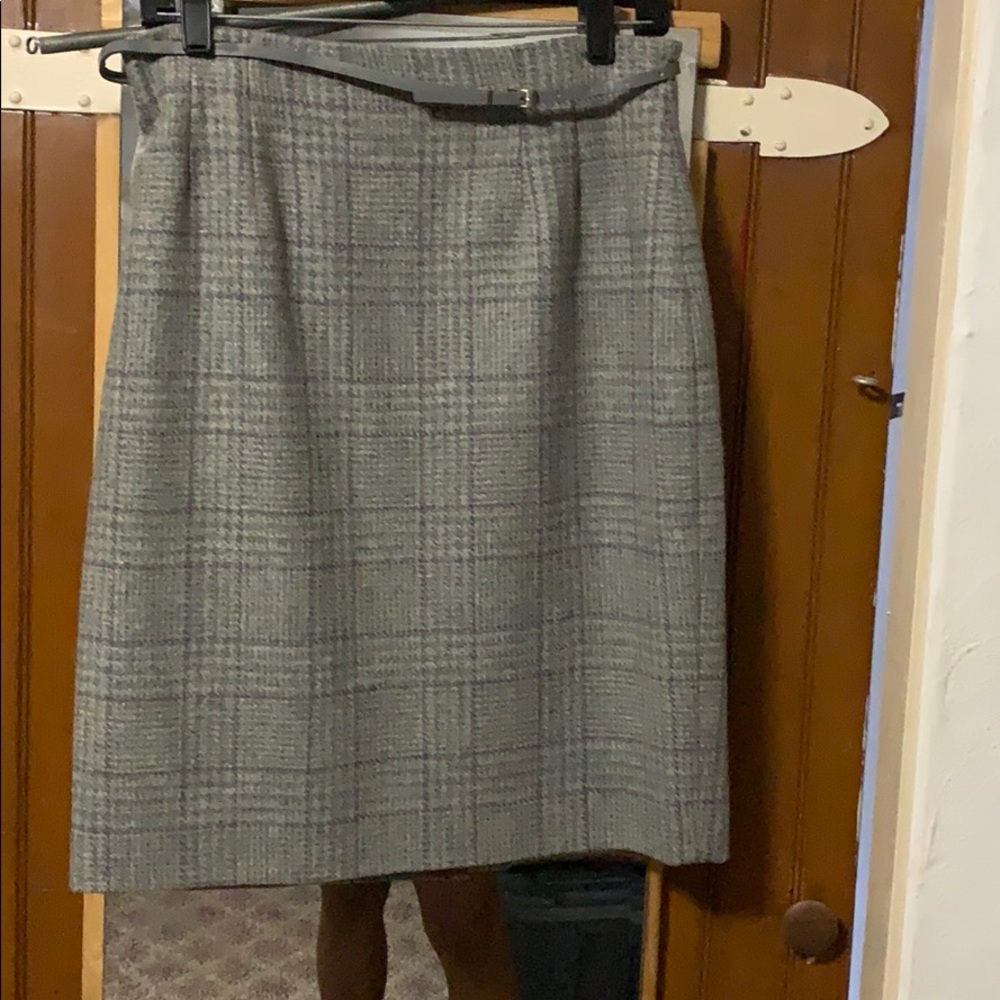 Wool skirt